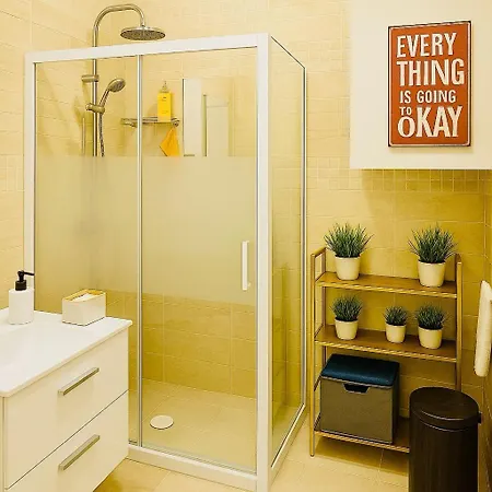 アパート Beautiful 2 Bedroom, Close To Downtown